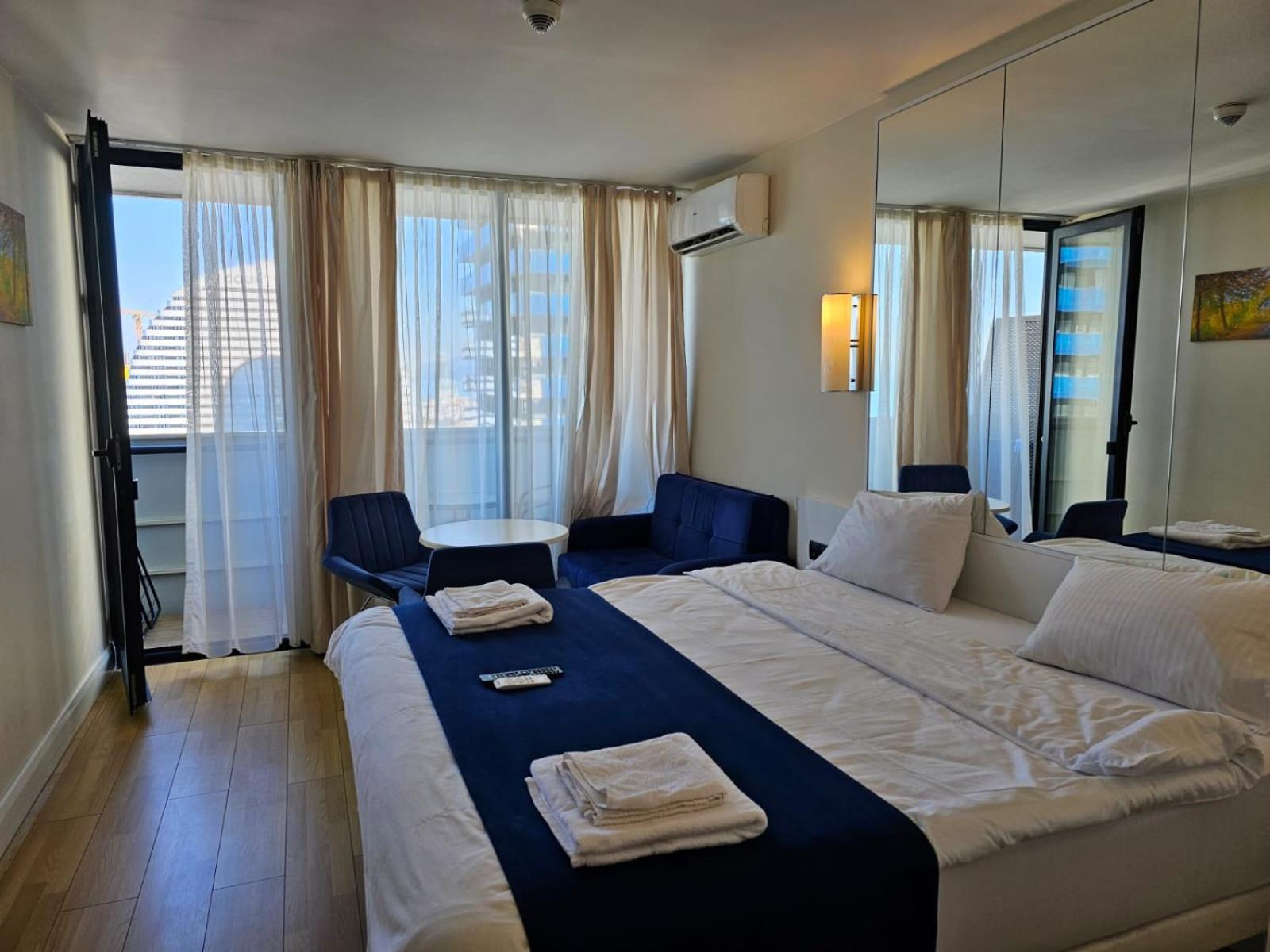 Orbi City Best Apartments Батумі Екстер'єр фото